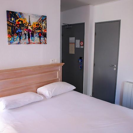 Brit Hotel Aux Sacres Reims, Centre Historique Exterior foto