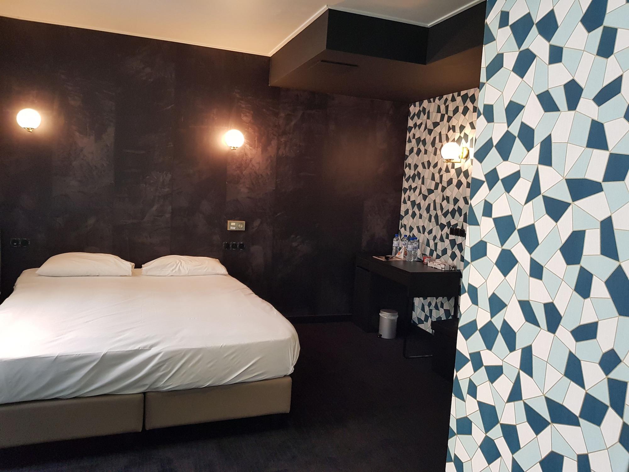 Brit Hotel Aux Sacres Reims, Centre Historique Exterior foto