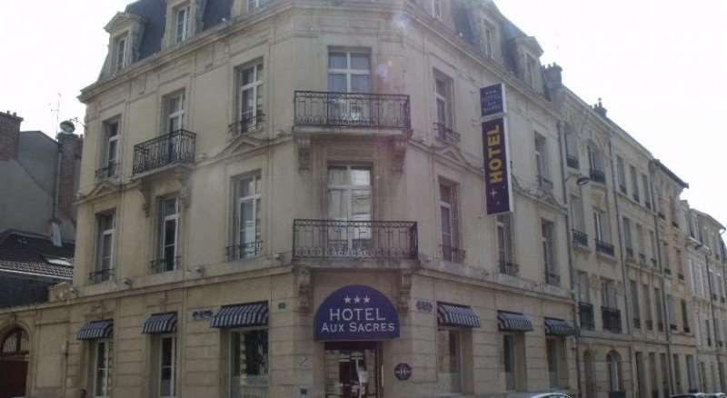 Brit Hotel Aux Sacres Reims, Centre Historique Exterior foto